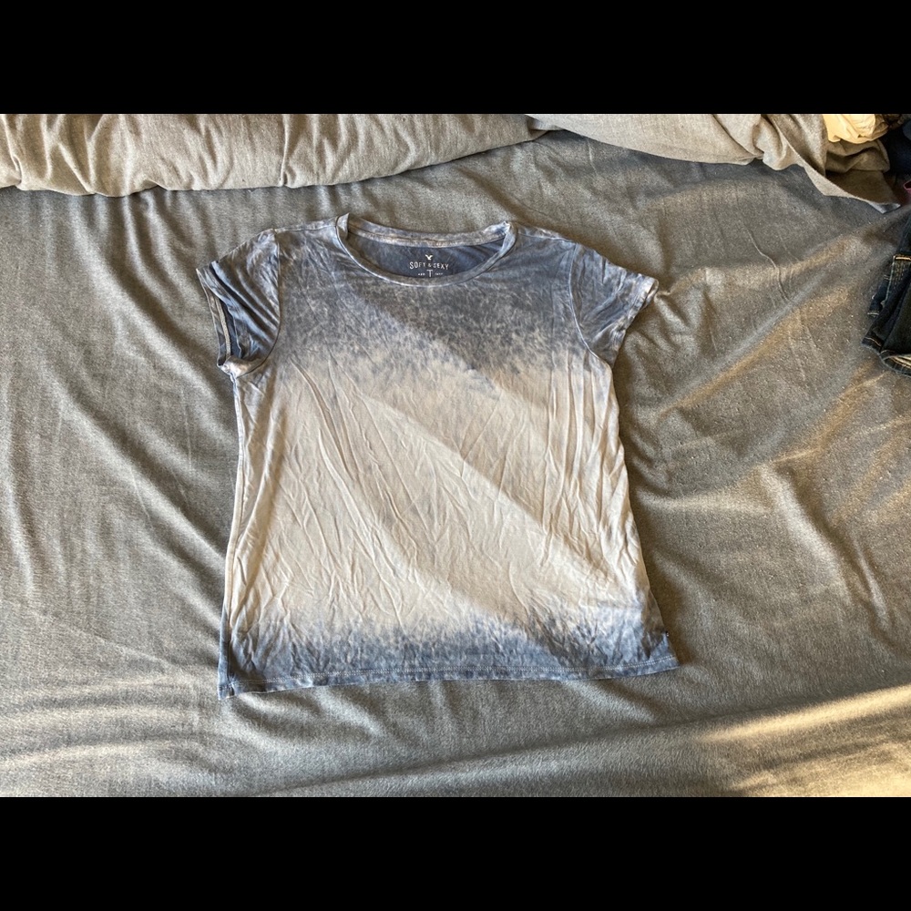 American Eagle Outfitters Soft & Sexy tee sz L